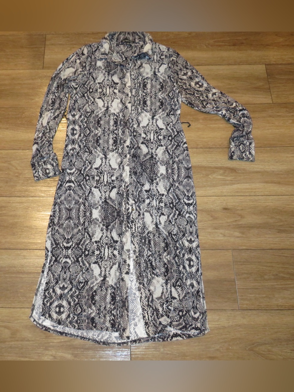 INC International Concepts Black & White Snake Print Long Sleeve Shirt Dress